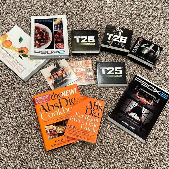 P90x , T 25 and Assorted Health Books - Picture 1 of 5